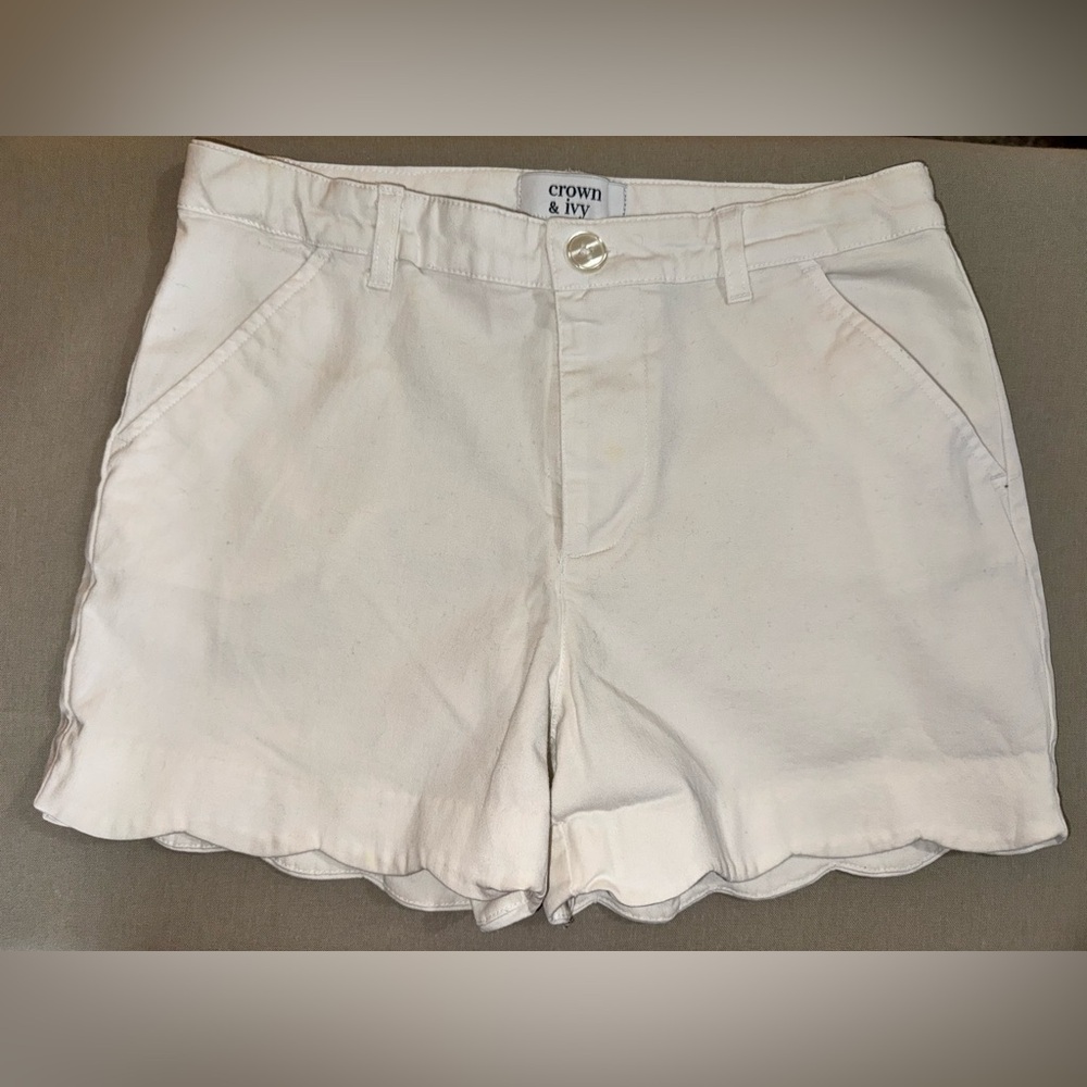 Crown & Ivy Scalloped Shorts